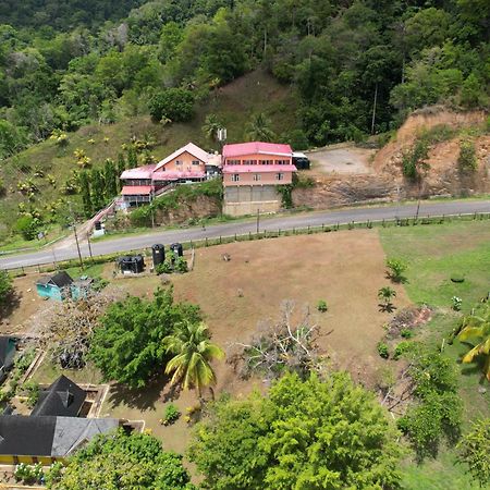 Las Cuevas Beach Lodge Exteriör bild