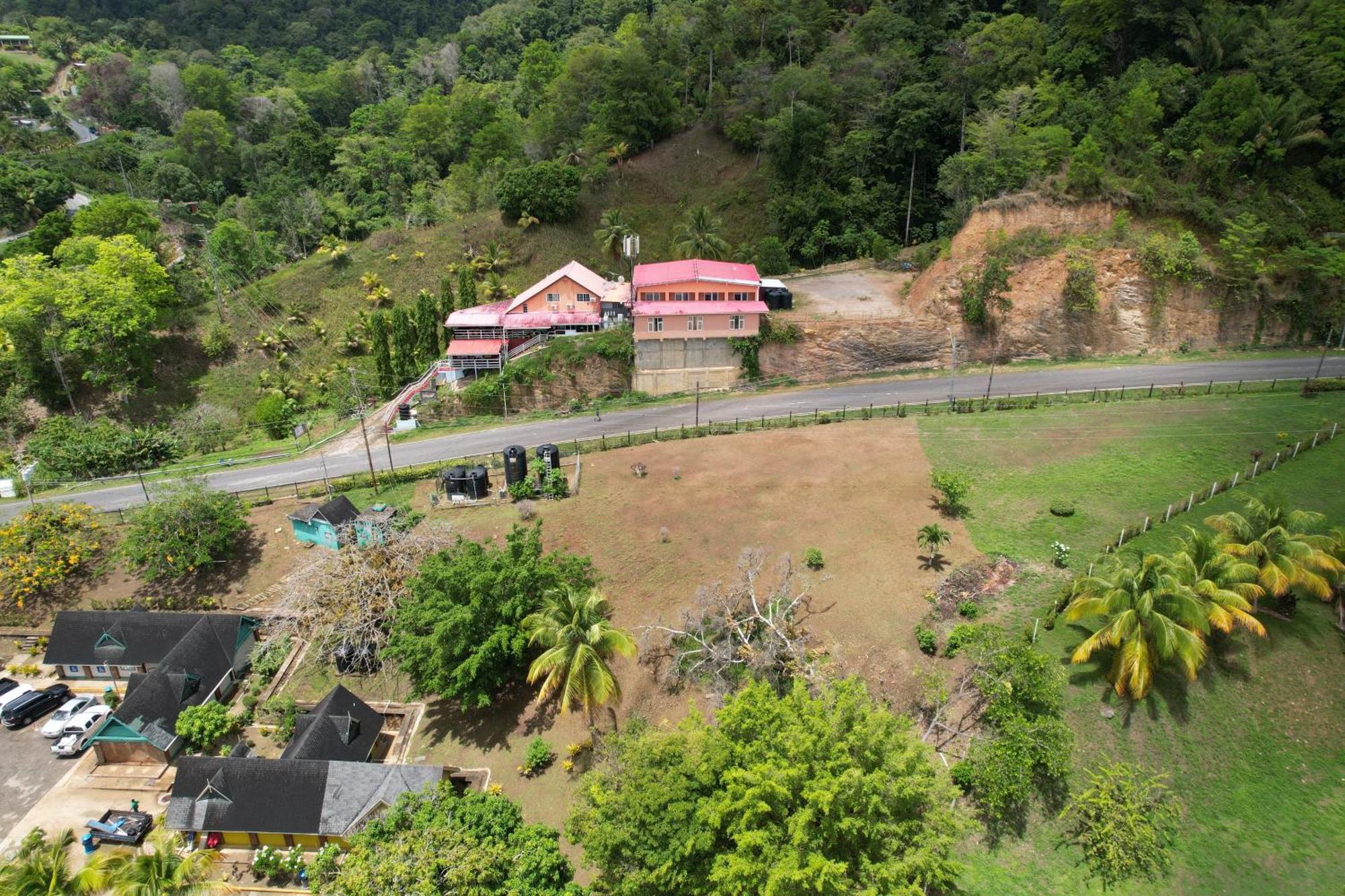 Las Cuevas Beach Lodge Exteriör bild