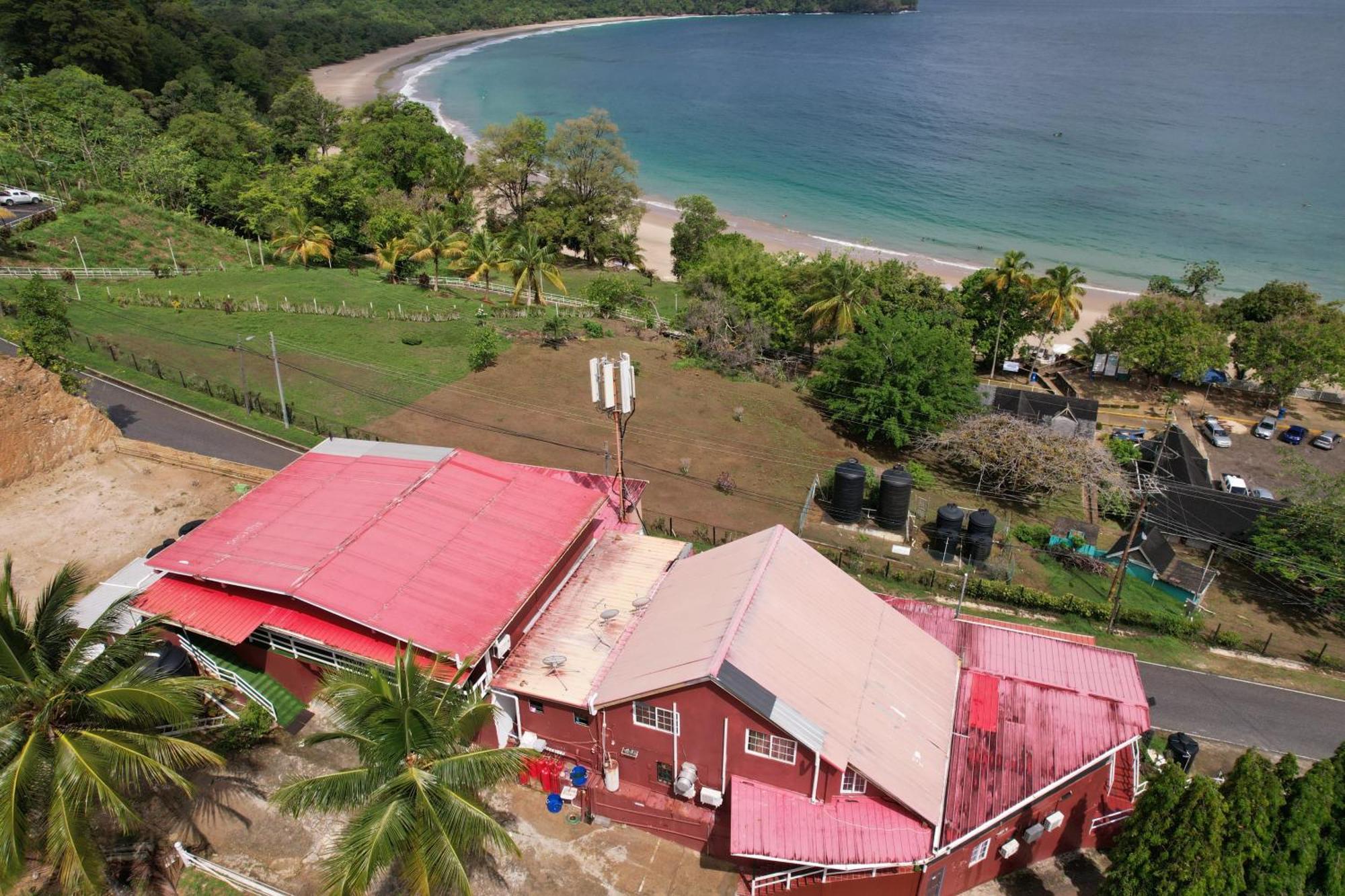 Las Cuevas Beach Lodge Exteriör bild